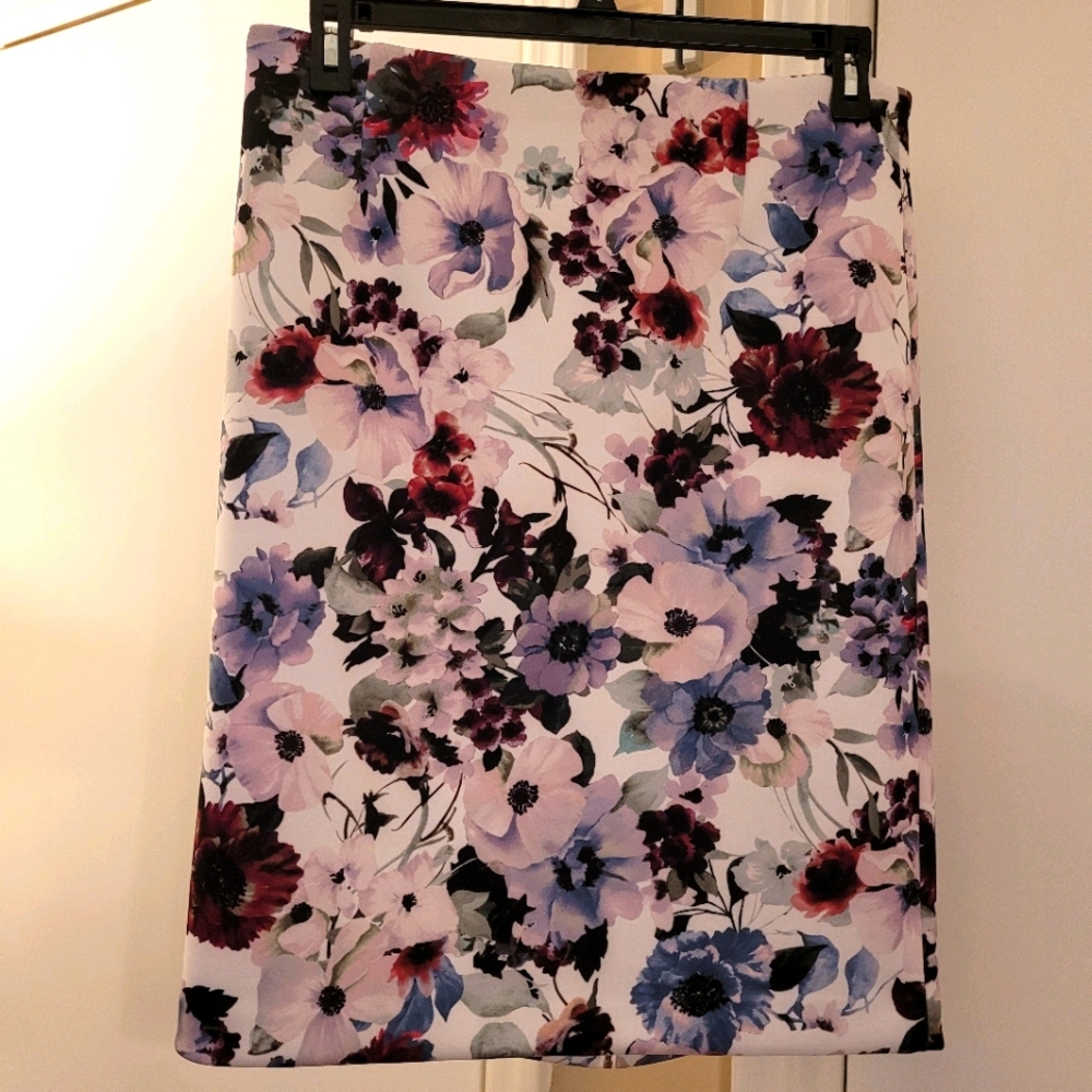Tahari Skirt